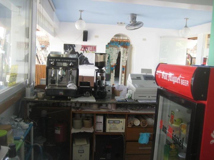 长滩岛巨浪度假村 Balabag  外观 照片